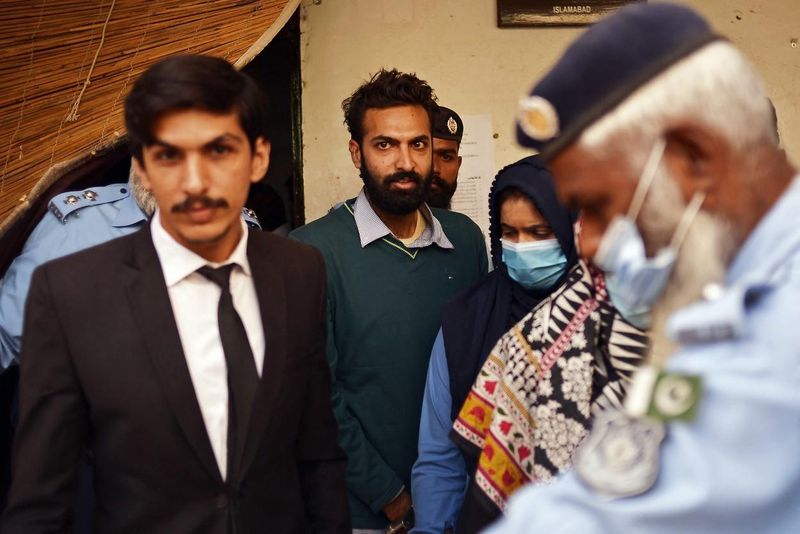 Fiică de ambasador, decapitată de cel căruia i-a refuzat cererea în căsătorie