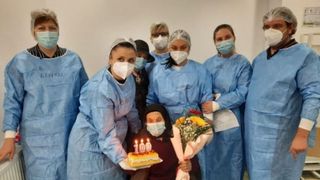Și-a dăruit un altfel de cadou. O femeie din B&acirc;rlad a decis să se vaccineze la &icirc;mplinire v&acirc;rstei de 100 de aniȘi-a dăruit un altfel de cadou. O femeie din B&acirc;rlad a decis să se vaccineze la &icirc;mplinire v&acirc;rstei de 100 de ani