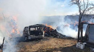 Incendiu puternic la un depozit de furaje din Vaslui