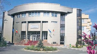 Ministerul Apărării Naționale (MApN) a anunțat că spitalele militare din București și Pitești cresc capacitatea de combatere a COVID-19