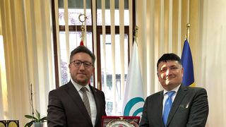 Ambasadorul Republicii Azerbaidjan la București, &icirc;n vizită la Institutul Yunus Emre din Bucureşti