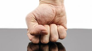 Scandal imens provocat de doi români într-un spital din Italia: doi medici bătuţi cu bestialitate și o asistentă a sfârșit cu coastele fracturate