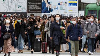 Belgia oprește vaccinarea cu doza trei și extinde restricțiile. Care este explicația din spatele acestei decizii