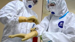 Bilanț coronavirus, joi 28 octombrie. Alte 415 decese asociate COVID-19, inclusiv trei tineri de 24-28 ani