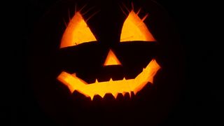 Halloween 2021 vs. Ziua Morţilor