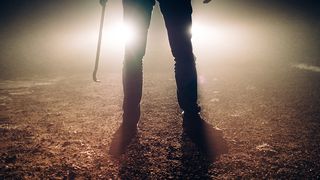 Trupul unui copil, parţial ars, a fost găsit în apropierea unui cimitir în Arad