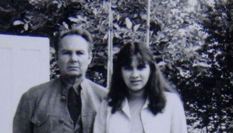 Carmen Iohannis împlinește 61 de ani. Cum arăta în tinerețe Prima Doamnă a României