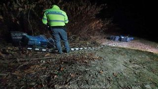 Polițiștii de frontieră au oprit un grup de contrabandiști la frontiera româno-ucraineană