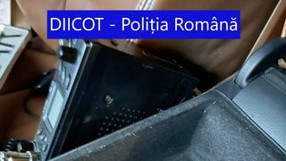 O rețea de contrabandiști din Neamț a găsit o nouă metodă de ai deruta pe polițiști. Schimbă plăcuțele de înmatriculare în timpul mersului