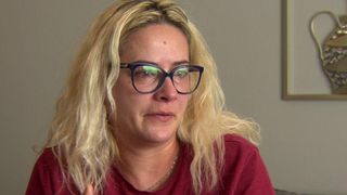 O familie de rom&acirc;ni din Irlanda de Nord trăiește un adevărat coșmar. Mai mulți adolescenţi au aruncat cu pietre şi dovleci spre locuința lor