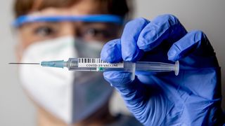 Medici din Timișoara vor realiza o campanie pro-vaccinare din casă în casă