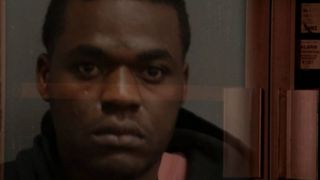 Povestea preotului care a devenit erou după ce un individ &icirc;narmat a scos pistolul &icirc;n biserică. Acesta a salvat situația &icirc;ntr-un mod neașteptat