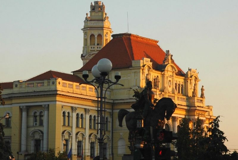 Primăria Oradea,  poleită cu aur