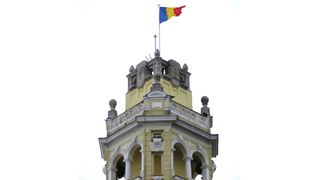 Primăria Oradea,  poleită cu aur