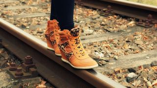 femeie înjunghiată de șase ori în bihor