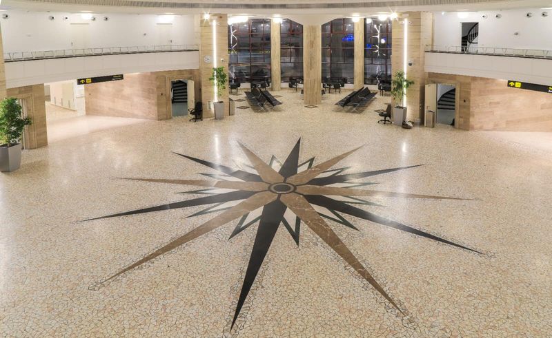 Aeroportul Băneasa arată spectaculos după o investiție de câteva zeci de milioane de lei