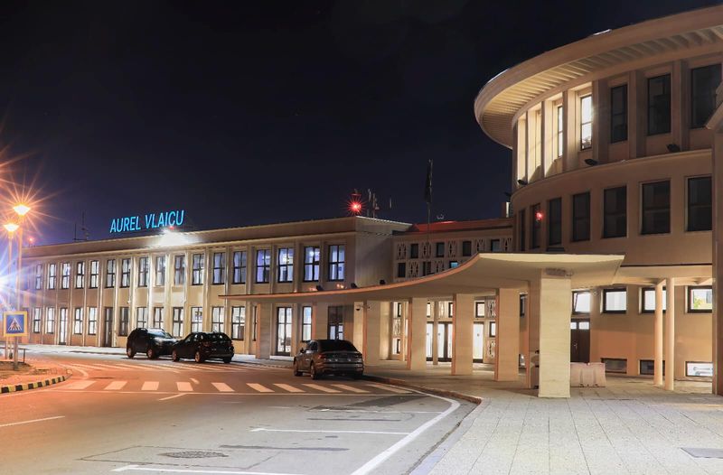 Aeroportul Băneasa - exterior