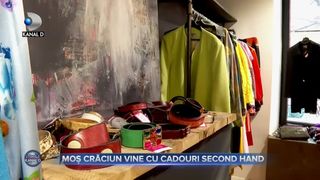 Moș Crăciun vine cu cadouri second hand