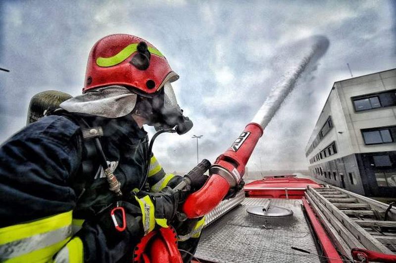 incendiu-targu-mures-12-noiembrie