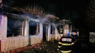 Sfârșit tragic pentru doi soţi şi fiul lor. Au murit arși de vii în propria casă