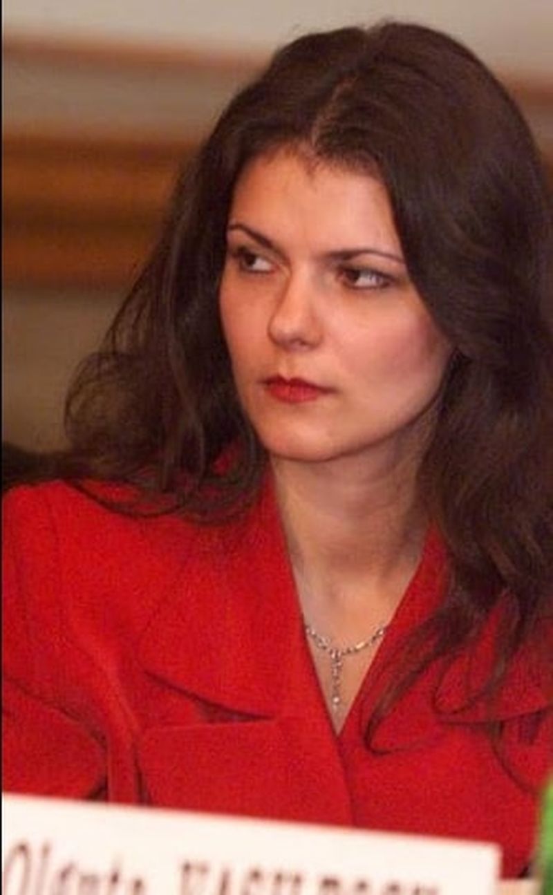 Lia Olguța Vasilescu împlinește 47 de ani. Cum arata în tinerețe primarul Craiovei