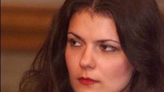 Lia Olguța Vasilescu &icirc;mplinește 47 de ani. Cum arata &icirc;n tinerețe primarul Craiovei