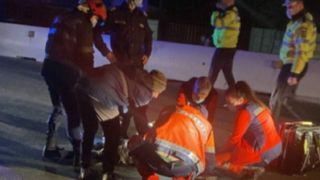 Accident mortal în comuna prahoveană Bucov. Un tată și fiul său au fost spulberați de o mașină în timp ce traversau un drum intens circulat