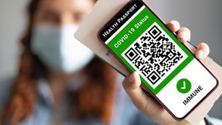 Procurorii DNA au reținut 4 persoane care eliberau certificate false COVID în schimbul a 300 de euro