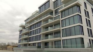 VIDEO | Litoralul românesc, raiul celor bogați. Penthouse-urile spectaculoase de la malul mării, la mare căutare și în pandemie