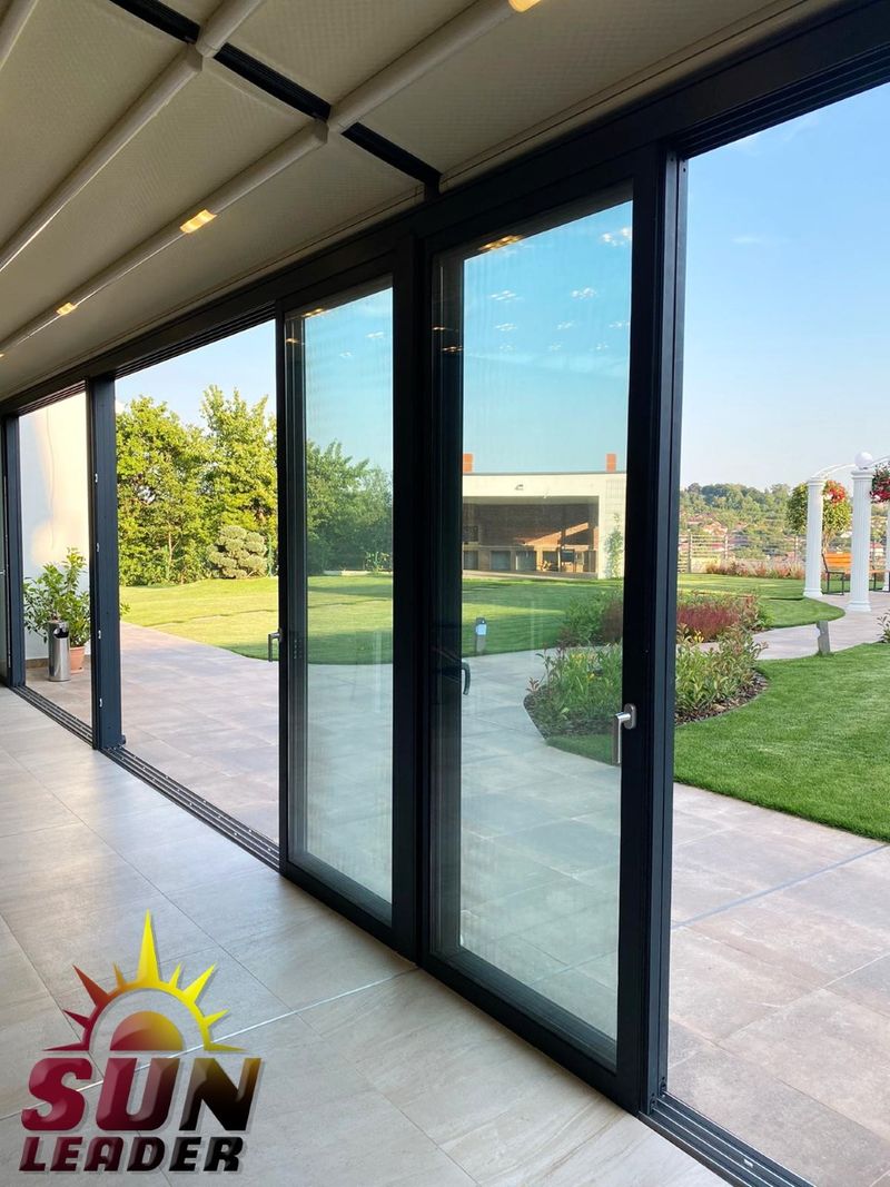 Pergolelele retractabile, soluția ideală pentru acoperirea terasei