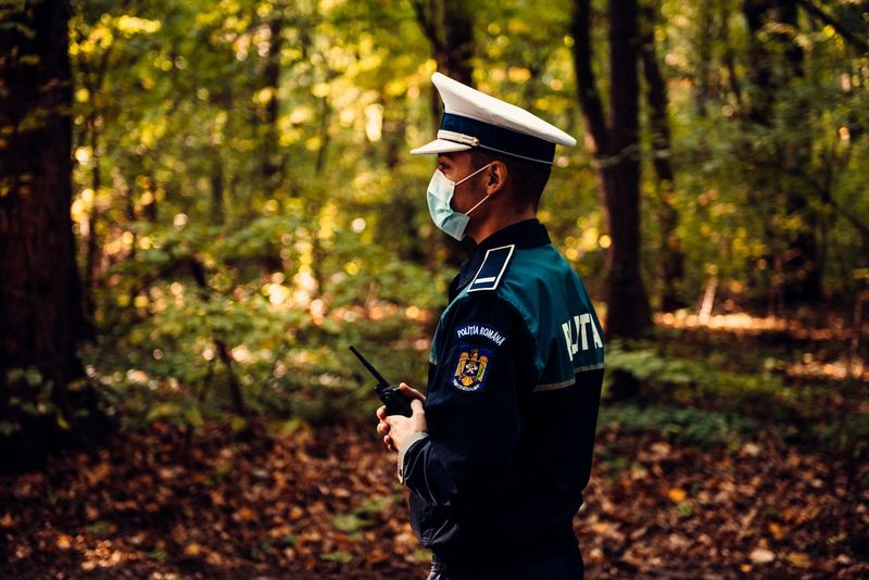 un tată și-a violat fiica de șase ani