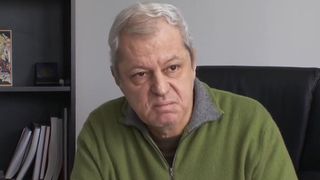 VIDEO | Răsvan Popescu și-a lansat noul volum de poezii