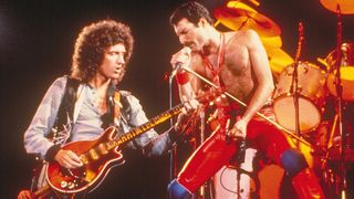 30 de ani de la moartea lui Freddie Mercury. Cui i-a lasat averea vocalistul trupei Queen