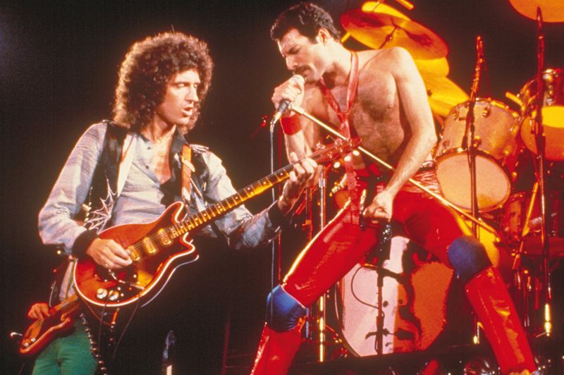 30 de ani de la moartea lui Freddie Mercury. Cui i-a lasat averea vocalistul trupei Queen