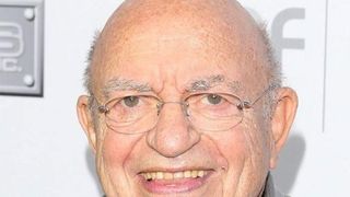 actorul lou cutell a murit