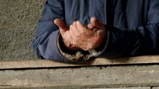 Duminica aceasta, de la ora 14:30, la &bdquo;Asta-i Rom&acirc;nia!&rdquo;, Bătr&acirc;nica de 86 de ani care &icirc;și pune viața &icirc;n pericol pentru &hellip; o p&acirc;ine