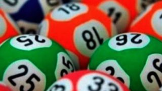 Loteria vaccinării: a noua extragere săptămânală și a doua extragere lunară au loc astăzi. Ce premii vor fi oferite?