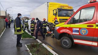 VIDEO | Accident grav în Constanța! O femeie a decedat după ce a fost lovită pe trecerea de pietoni de un TIR