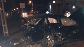 Accident grav în Slobozia! Patru persoane au fost rănite grav după ce două maşini s-au ciocnit într-o intersecţie