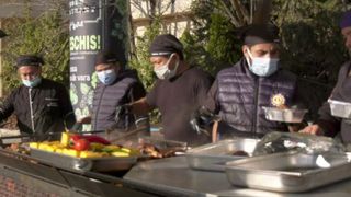 VIDEO | 15 bucătari asiatici au făcut un adevărat spectacol culinar &icirc;n Buzău