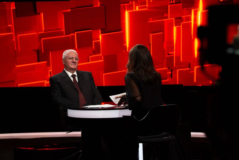 Mitică Dragomir, următorul invitat la “40 de întrebări cu Denise Rifai”, duminică, de la ora 22:30, la Kanal D: “Sunt curat ca lacrima și drept ca lumânarea!”