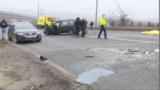 VIDEO | Mare atenție, șoferi! Un sfert din drumurile țării sunt acoperite de polei 