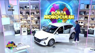 Marele premiu „Roata Norocului”, o mașină, a fost caștigat aseară! Adriana Ramona Radu, o buzoiancă de 30 de ani, și-a adjudecat mașina după un joc de infarct