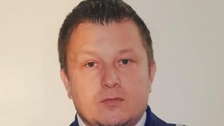 Un pensionar &icirc;n v&acirc;rstă de 70 de ani și-a uitat rucsacul cu economiile de o viață &icirc;ntr-un autobuz din Capitală. &Icirc;și luase adio de la bani, dar a avut parte de o surpriză neașteptată