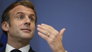 Emmanuel Macron își dorește o UE ,,capabilă să-şi controleze frontierele”, printr-o reformare a spaţiului Schengen