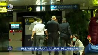 Pasageri supărați, calmați de jandarmi