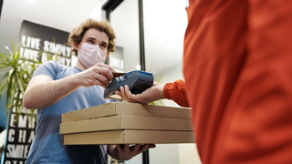 VIDEO | Noi reguli pentru livratori