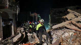 O clădire cu patru etaje s-a prăbușit după o explozie în Italia. Patru oameni au murit