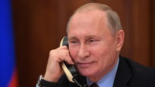 Nu o să-ți vină niciodată să crezi cu ce se ocupa Vladimir Putin înainte să devină președintele Rusiei: ,,Uneori trebuia să câștig puțini bani în plus”