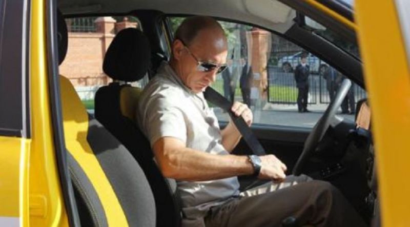 Nu o să-ți vină niciodată să crezi cu ce se ocupa Vladimir Putin înainte să devină președintele Rusiei: ,,Uneori trebuia să câștig puțini bani în plus”